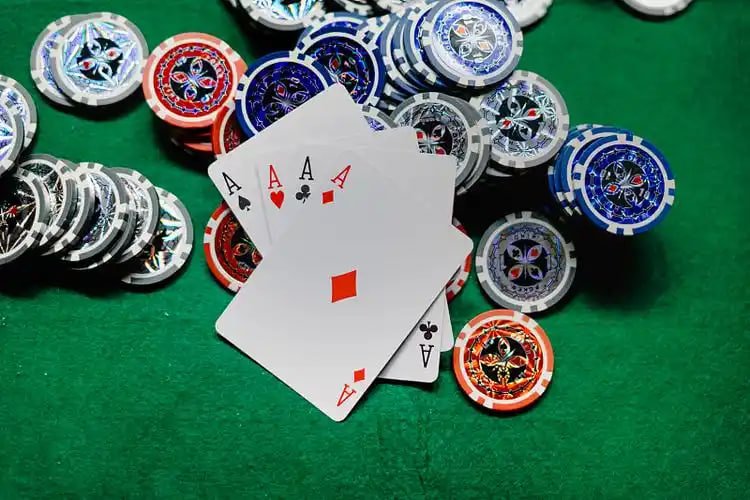 Panel kontrol Wild West Gold dengan tombol spin dan penyesuaian taruhan